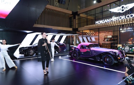 Màn "debut" ấn tượng của Morgan & Brabus tại Vietnam Motor Show 2022